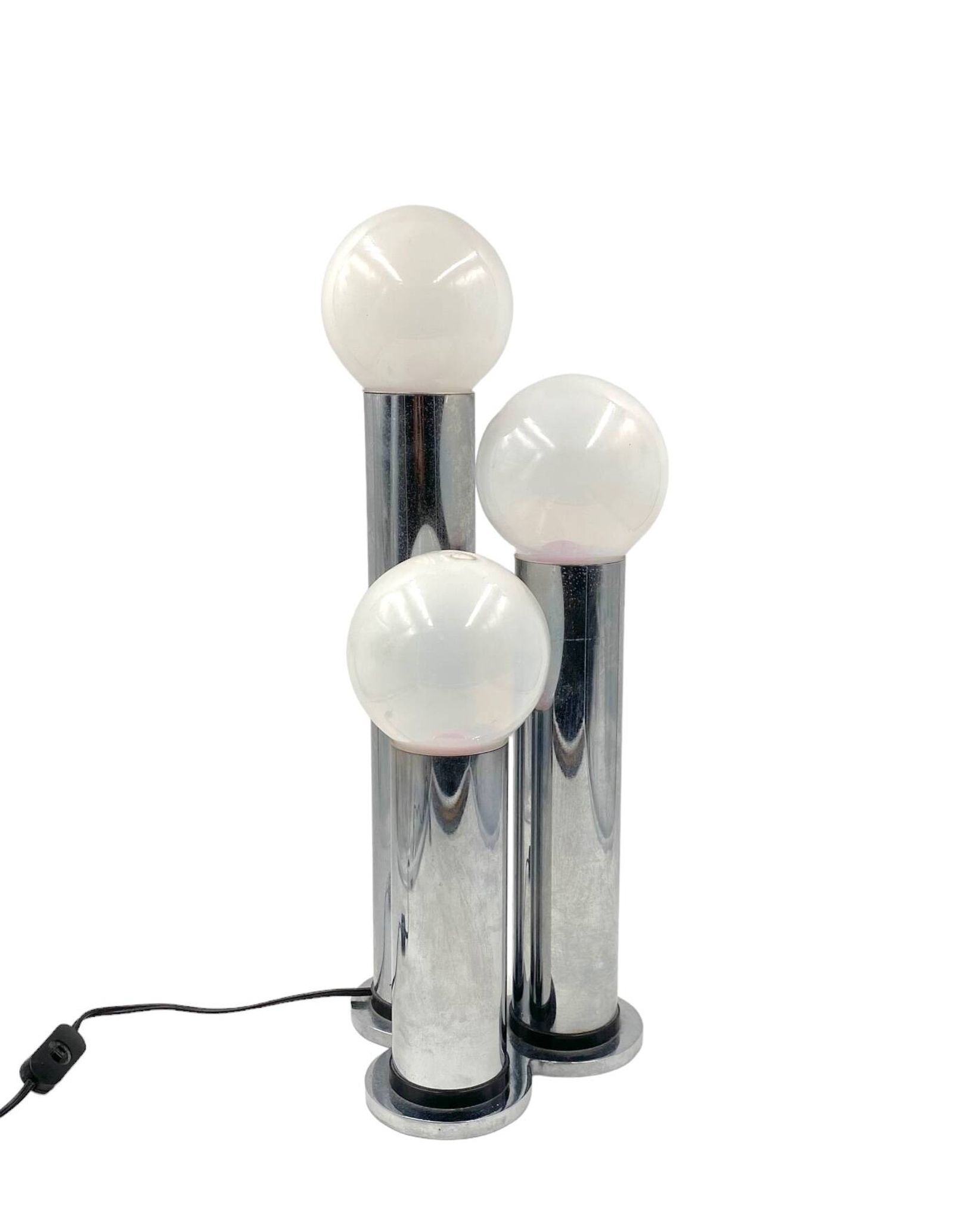 Hollywood regency 3 lights metal and opaline glass table lamp, Lama, Italy 1970s