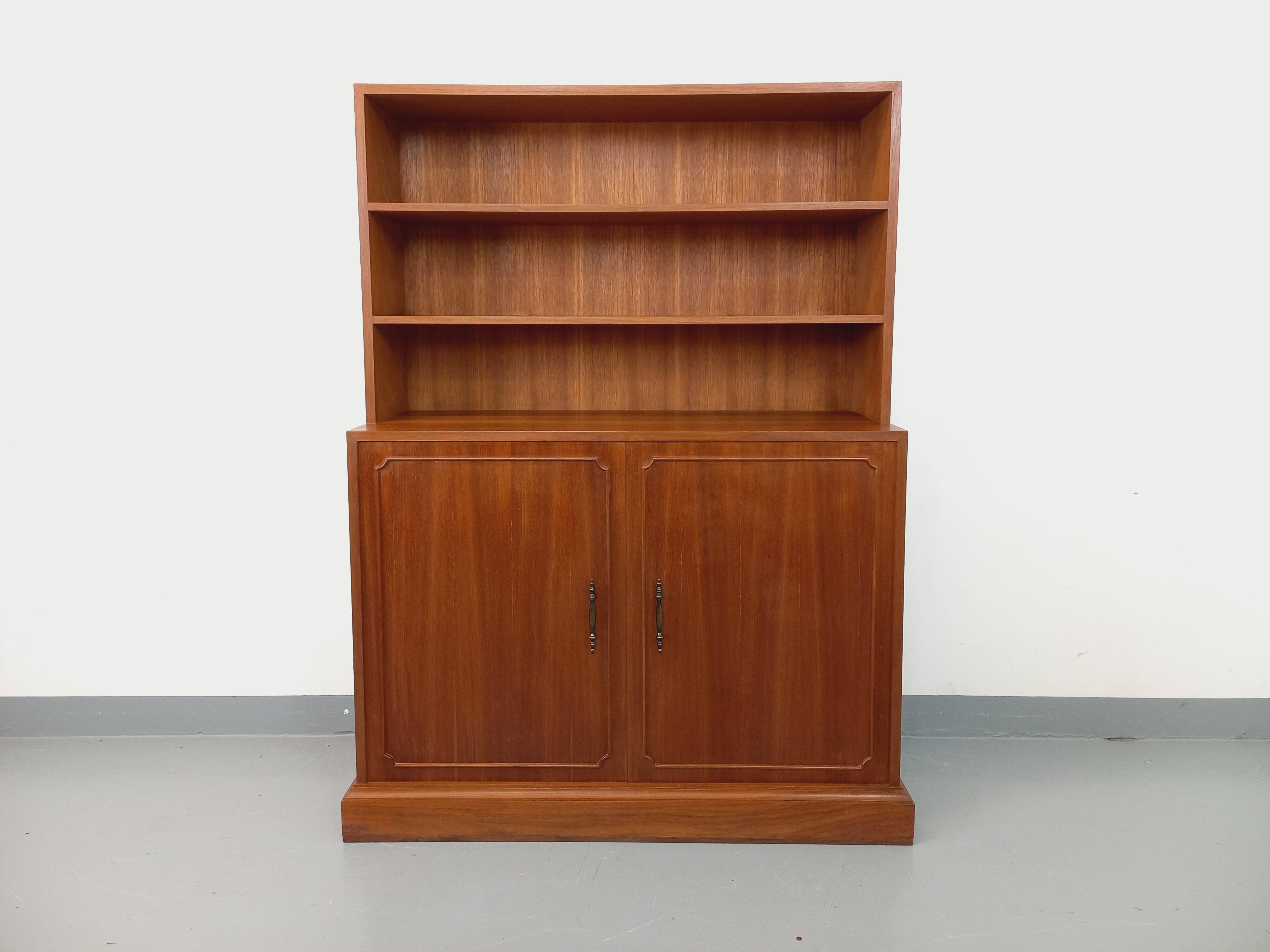 Vintage teak storage bookcase from the 60s