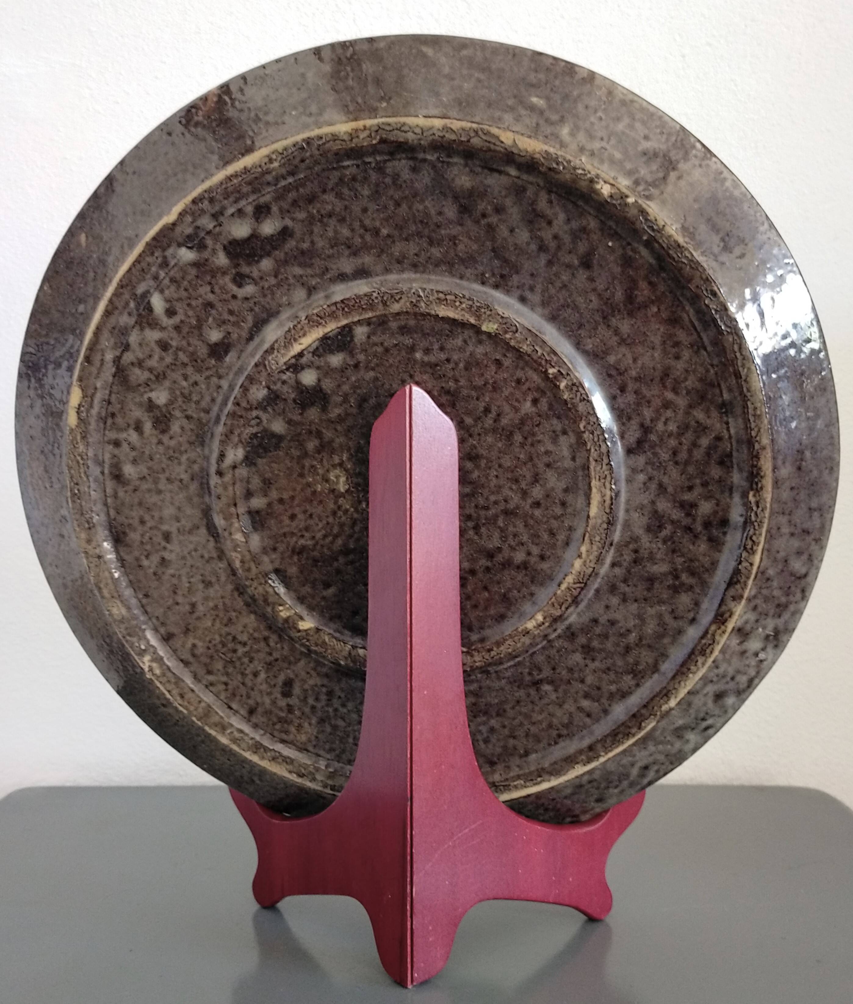 Vintage dish from Dauphiné in glazed terracotta Couple of pigeons