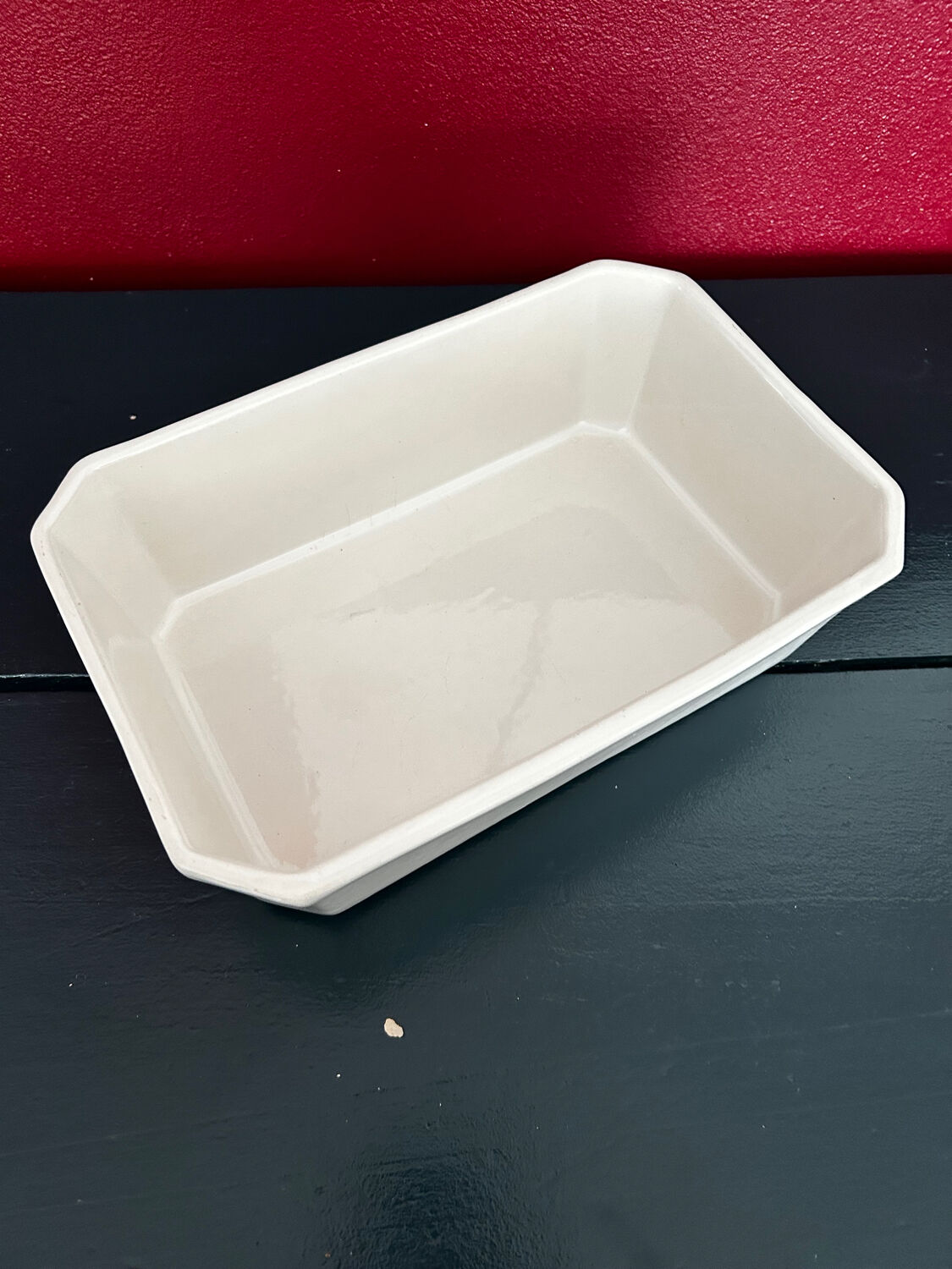 Porcelain oven dish