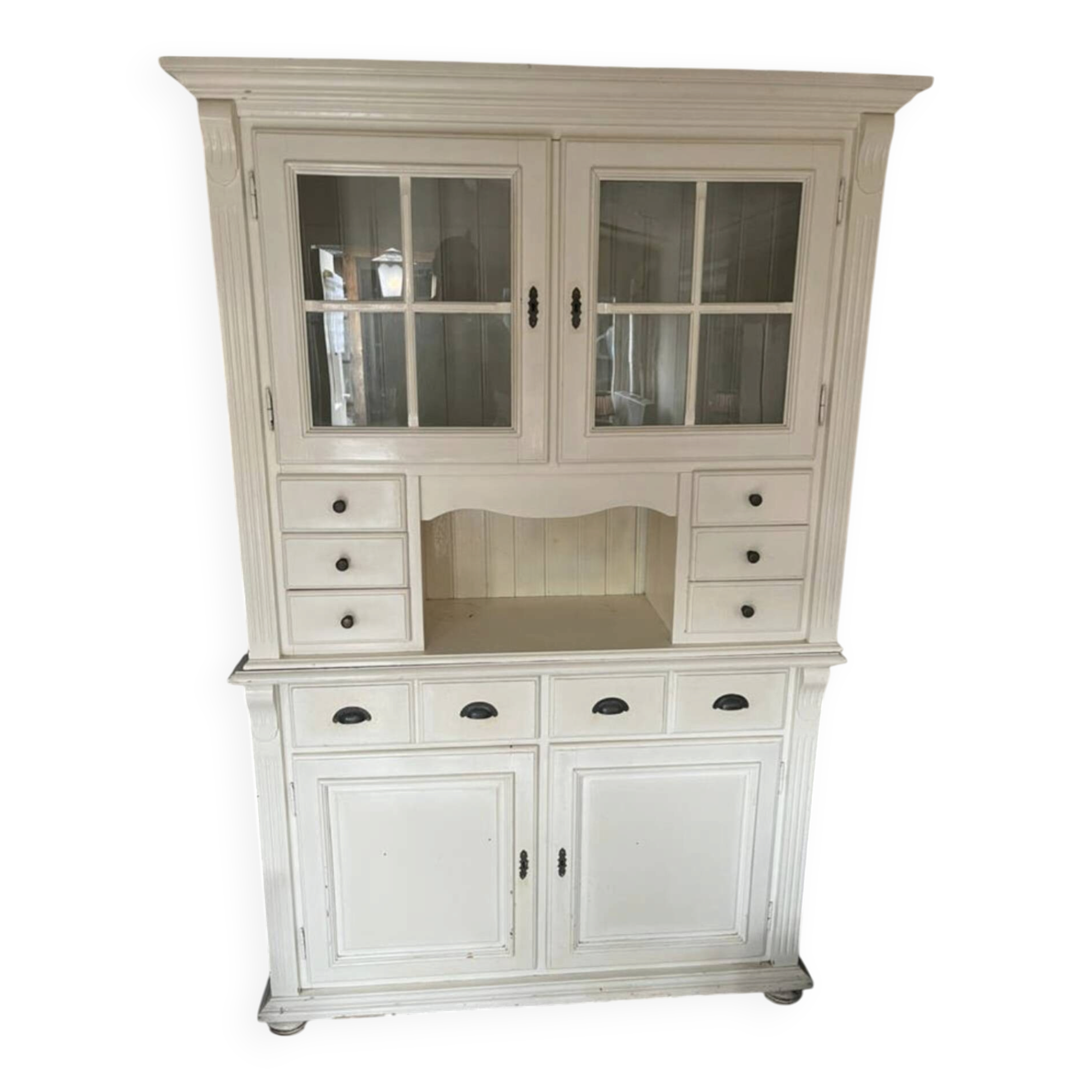 Large Wooden Country-Style Hutch / Buffet & Hutch Cabinet – Off-White