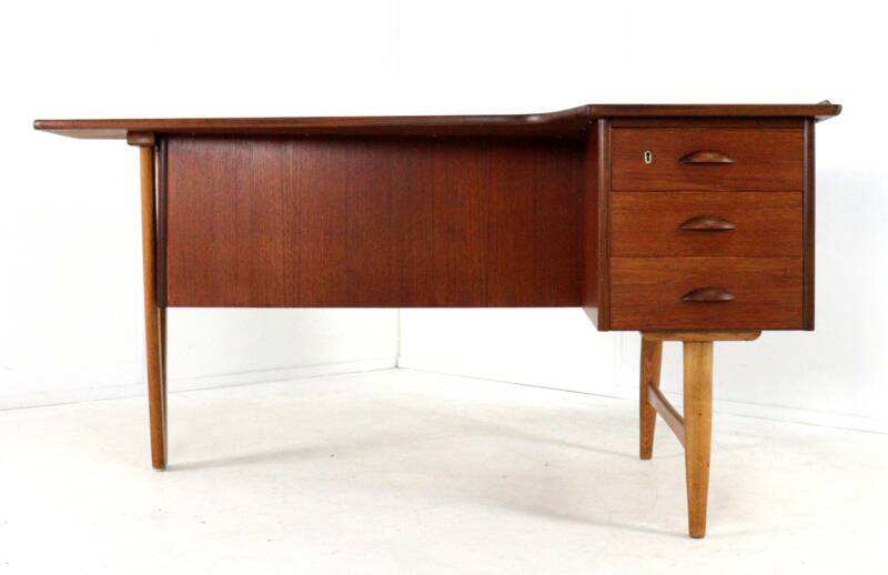 Danish boomerang desk by Peter Løvig Nielsen for Hedensted Møbelfabrik