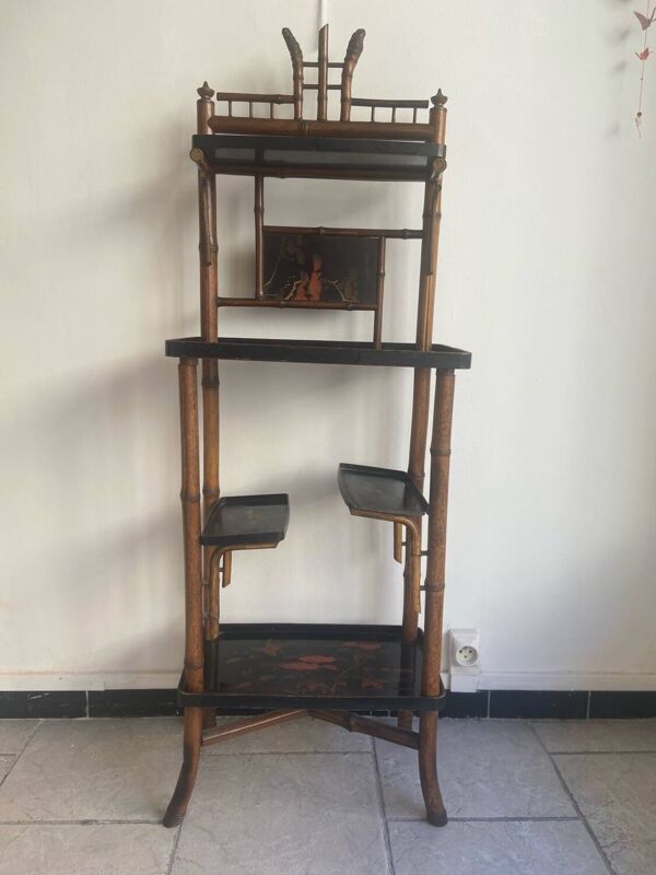 Petit meuble asiatique