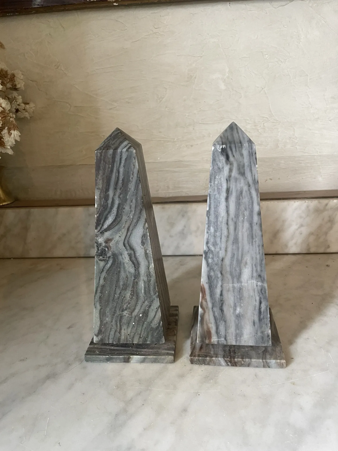 pair of obelisk bookends in grey/brown marble Art Deco style