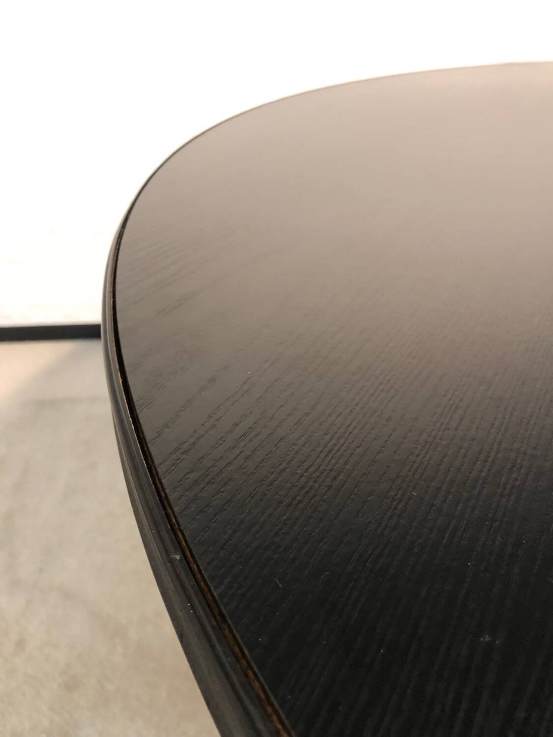 Round table 120cms by Eames, edition Herman Miller 1970