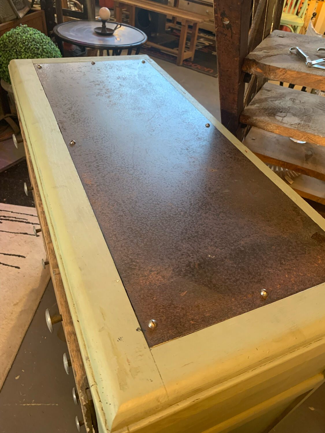 Art Deco chest of drawers