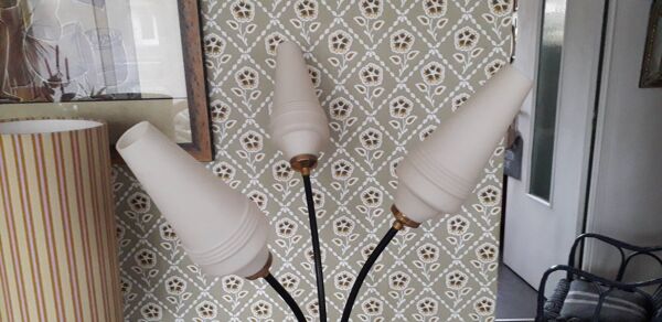 Lampadaire tripode métallique des années 50