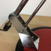Lampe de bureau articulée Aluminor grand modèle, rouge