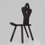 Brutalist tripod chair in raw wood. Solid wood chair. 1960s.