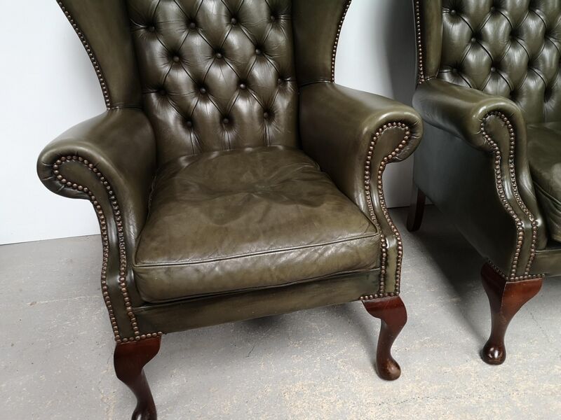 Bergères armchairs chesterfield green leather
