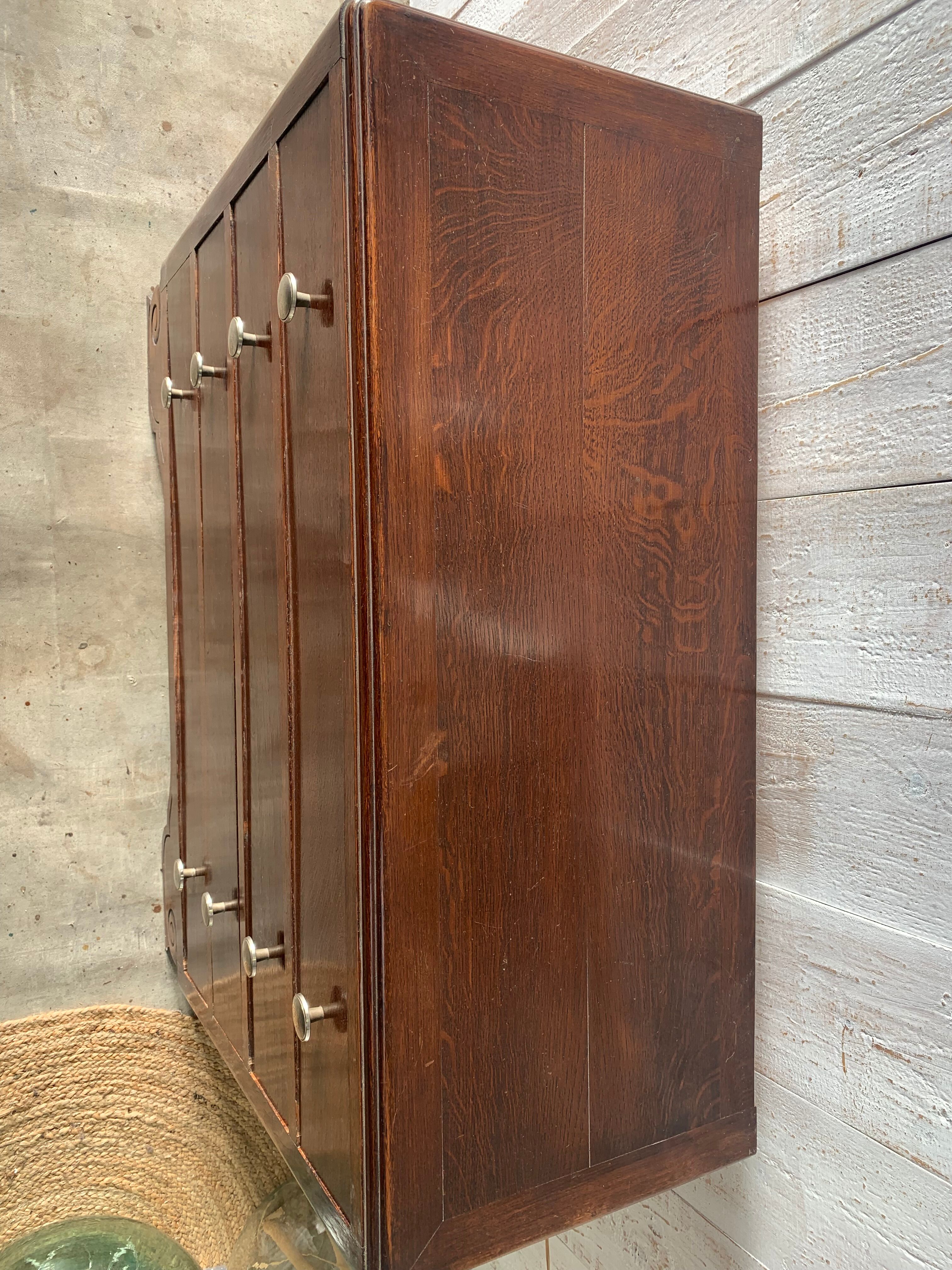 Art deco chest of drawers