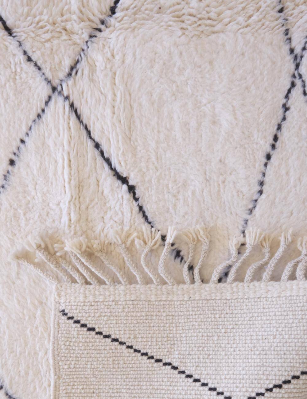 Beni Ourain rug - 293 x 261 cm