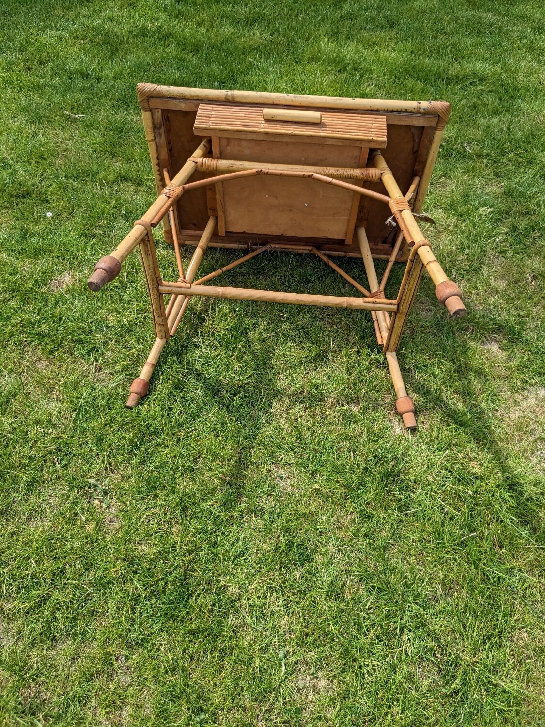 Rattan coffee table with drawer