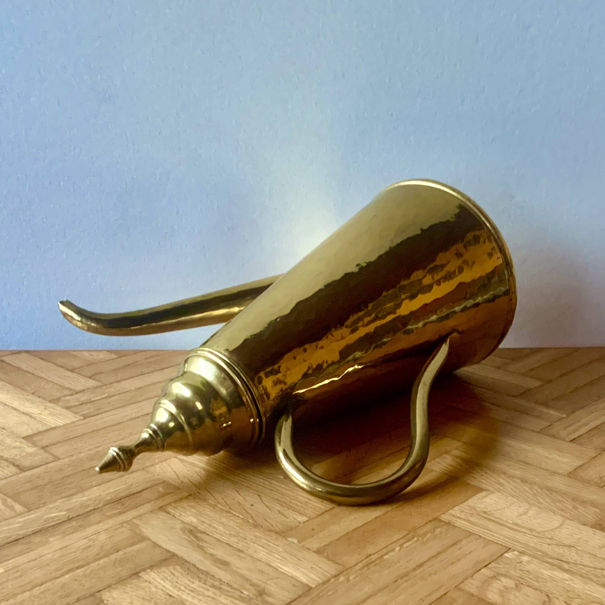 Brassware coffee maker - hammered copper Maudoux Dinant - Mid-century