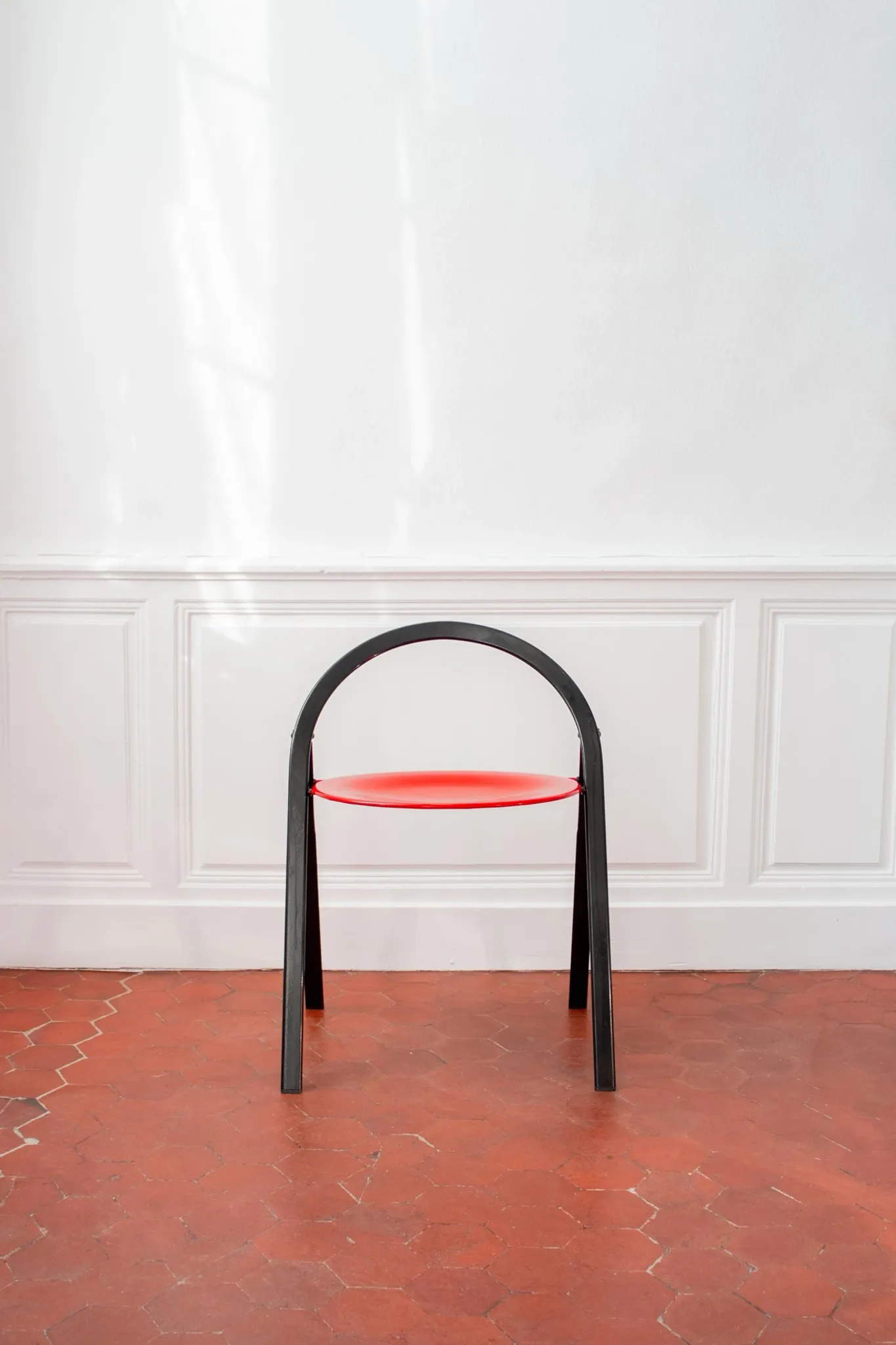 Vintage Clio chairs by Giorgio Cattelan for Cidue, black metal and wood.