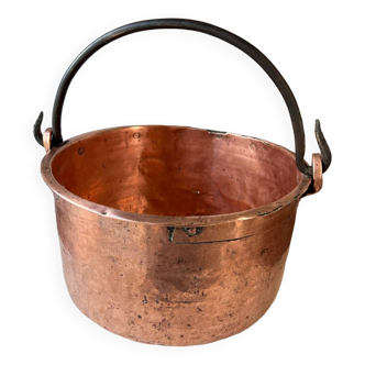 Large copper pot with handle