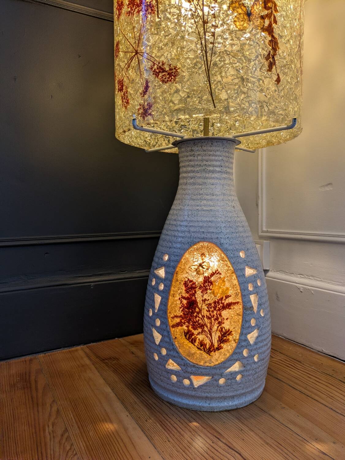 Sculptural lamp ACCOLAY