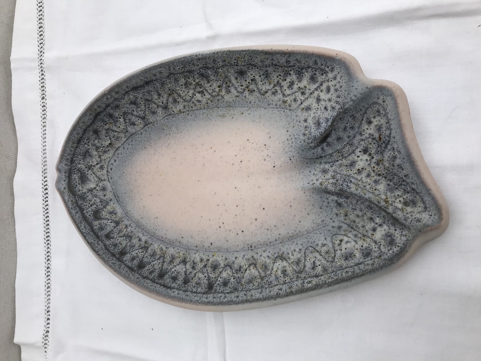 Former plate vallauris ceramics jean austruy shape vintage fish