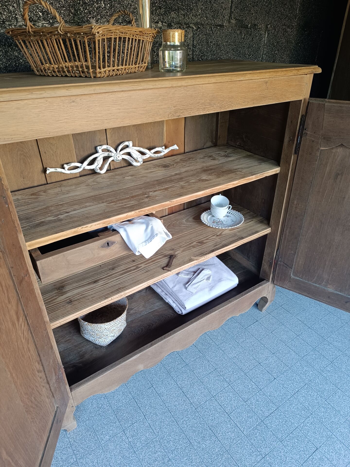 Ancien buffet