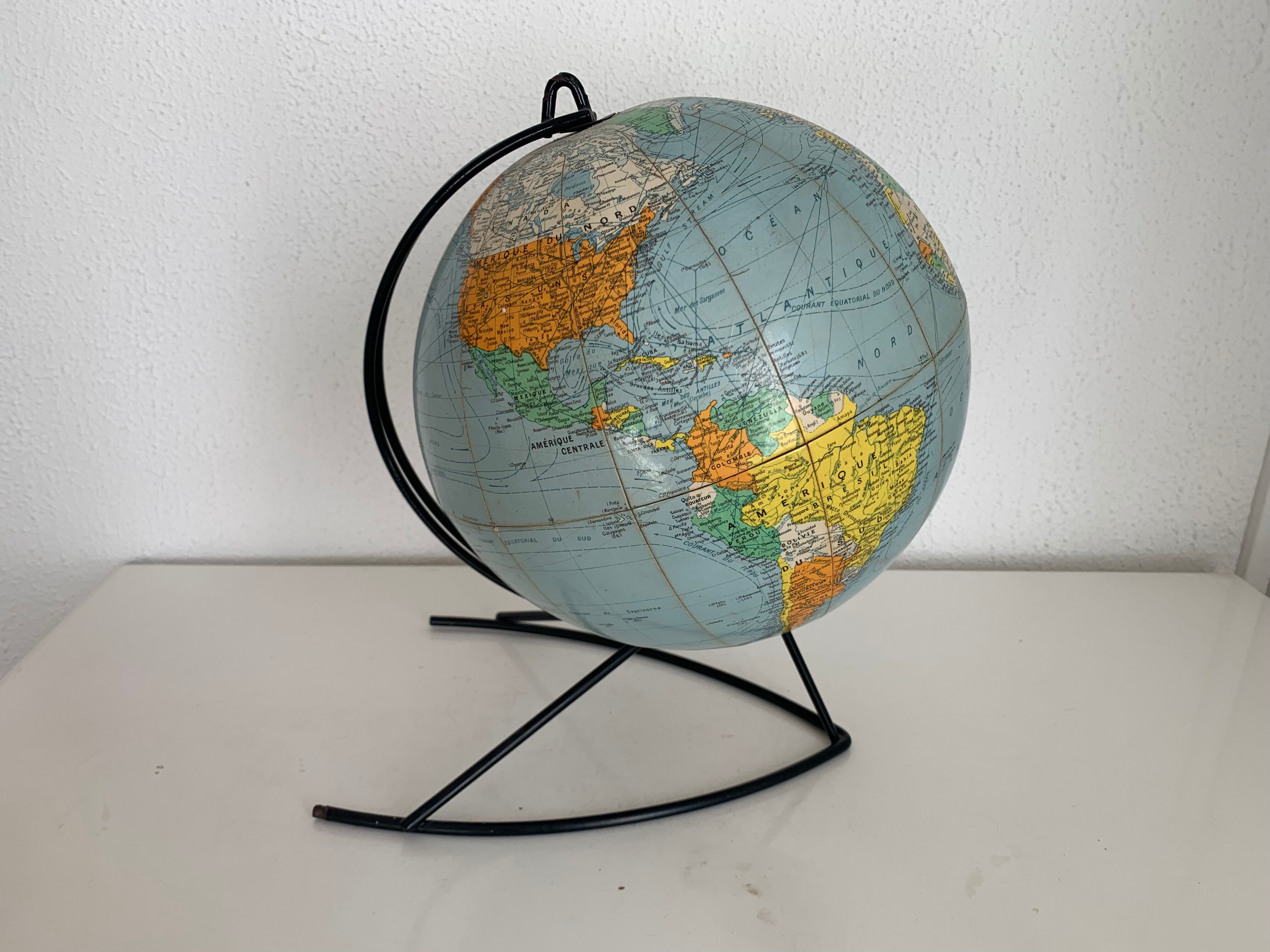 Vintage 1960 Girard Barrère world map globe - 33cm