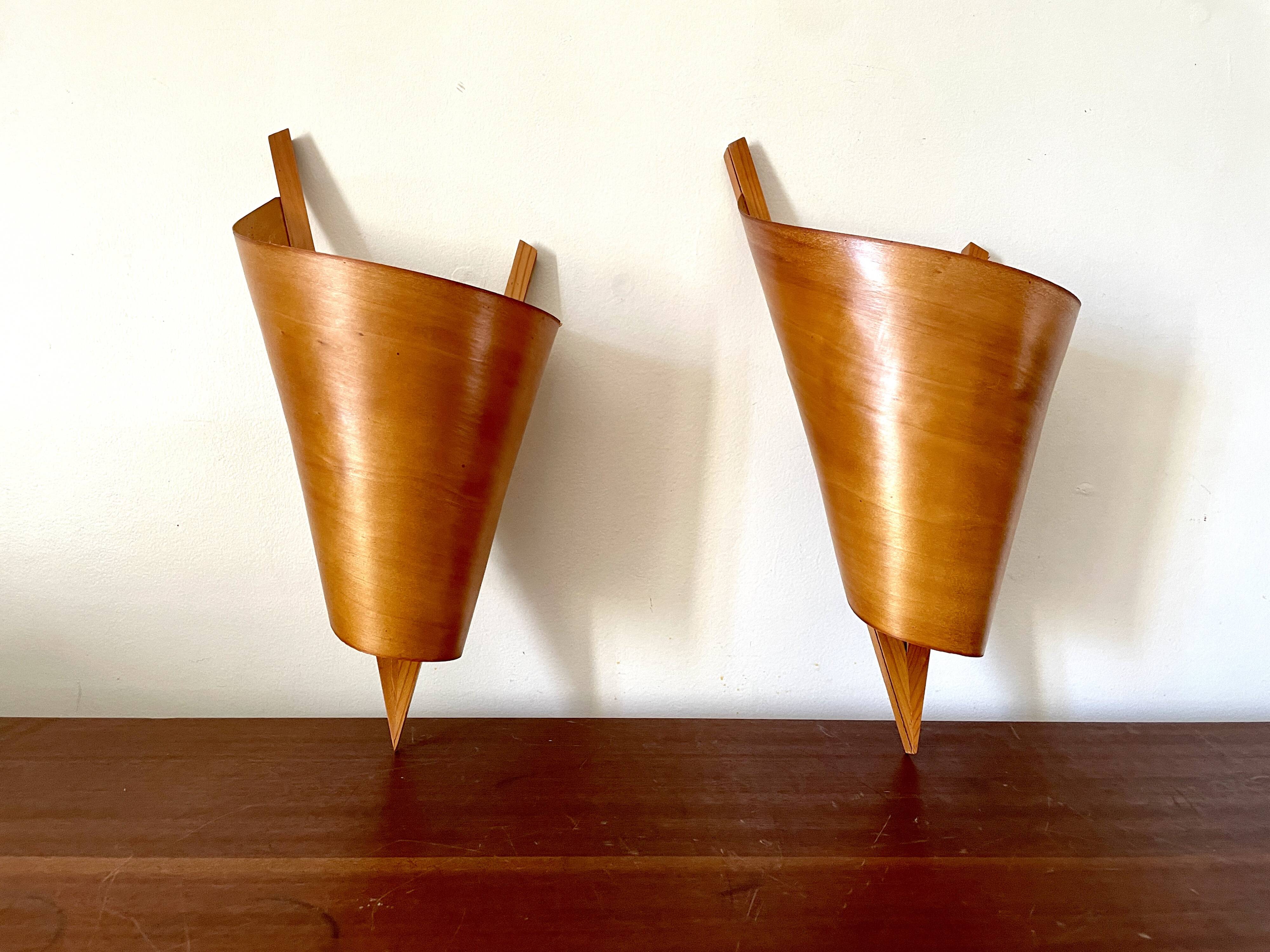 Applique feuille en placage de bois, 1980