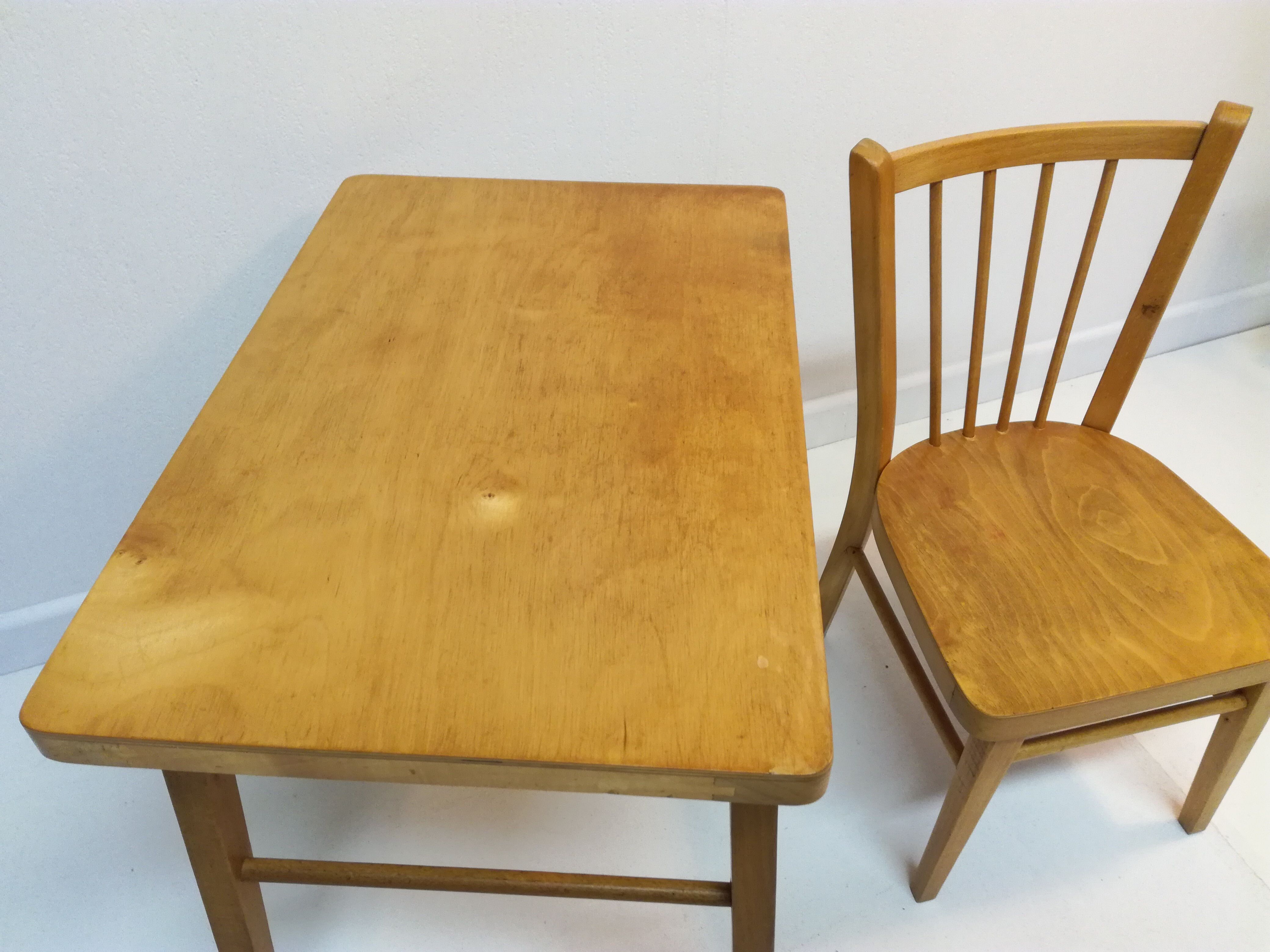 Desk and chair baumann