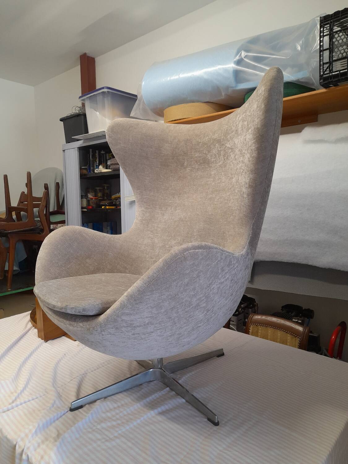 FAUTEUIL EGG