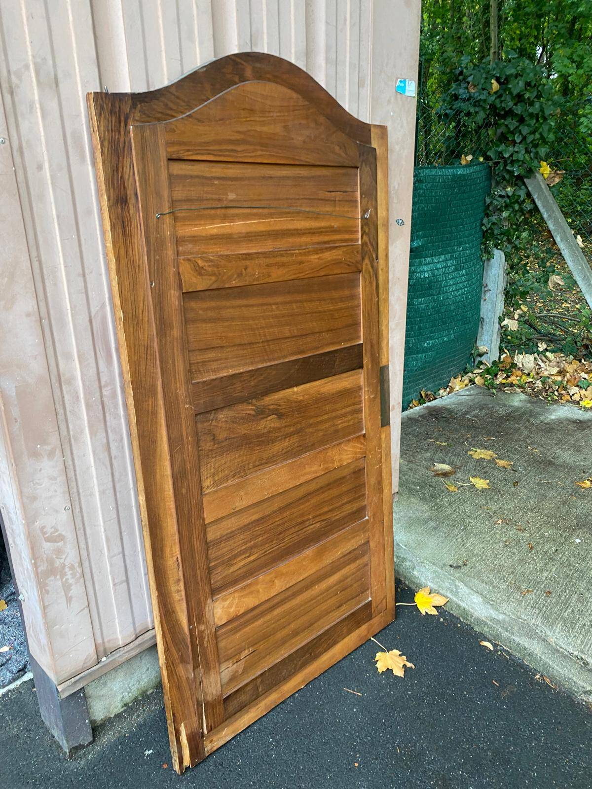 Miroir biseauté Louis XV en ronce de noyer concave  85x165cm