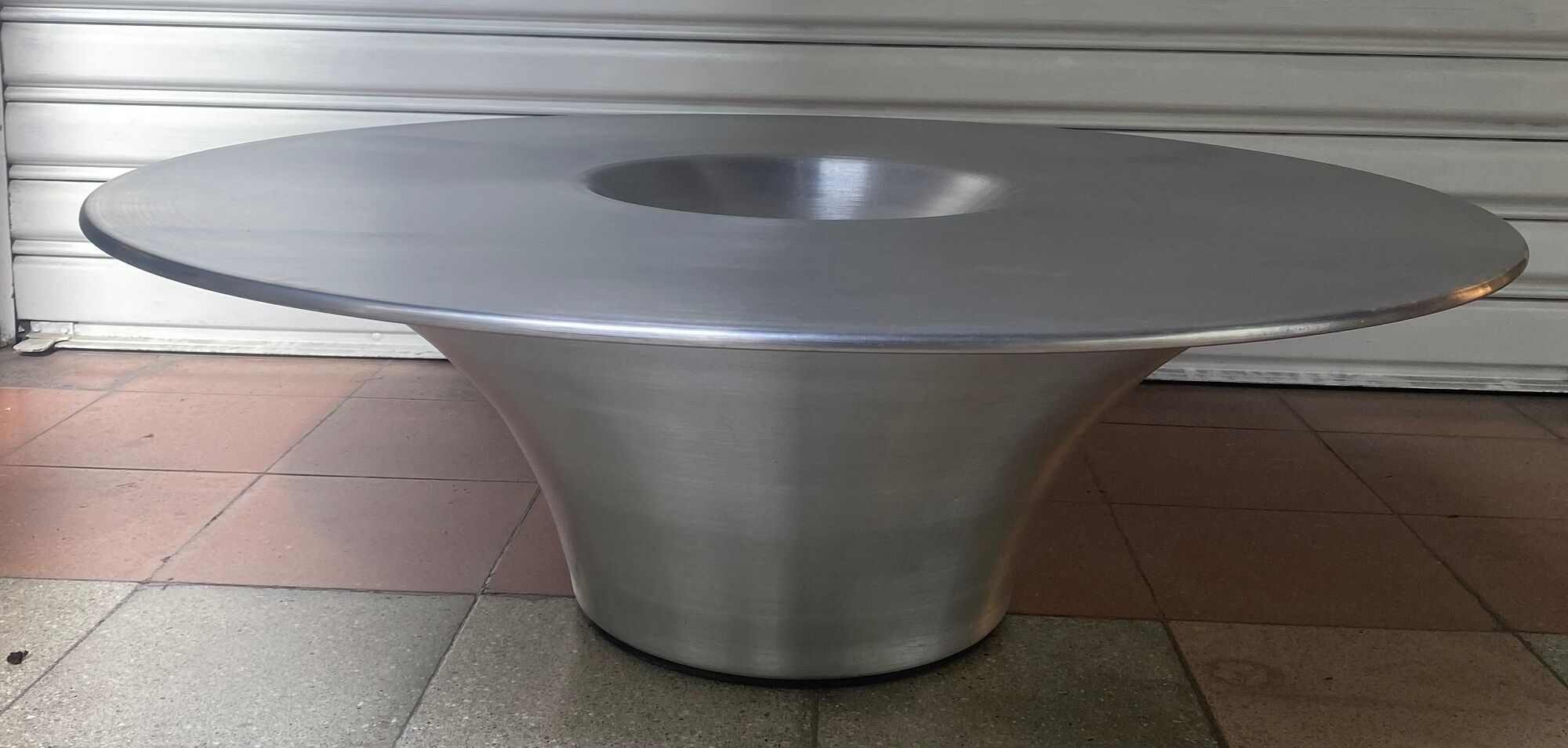 Coffee table "Alien" in stainless steel and aluminum -Yasuhiro Shito for Cattelan