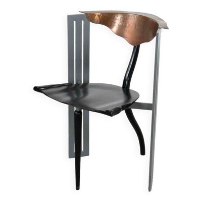 Chaise ota otanek par borek sipek pour vitra