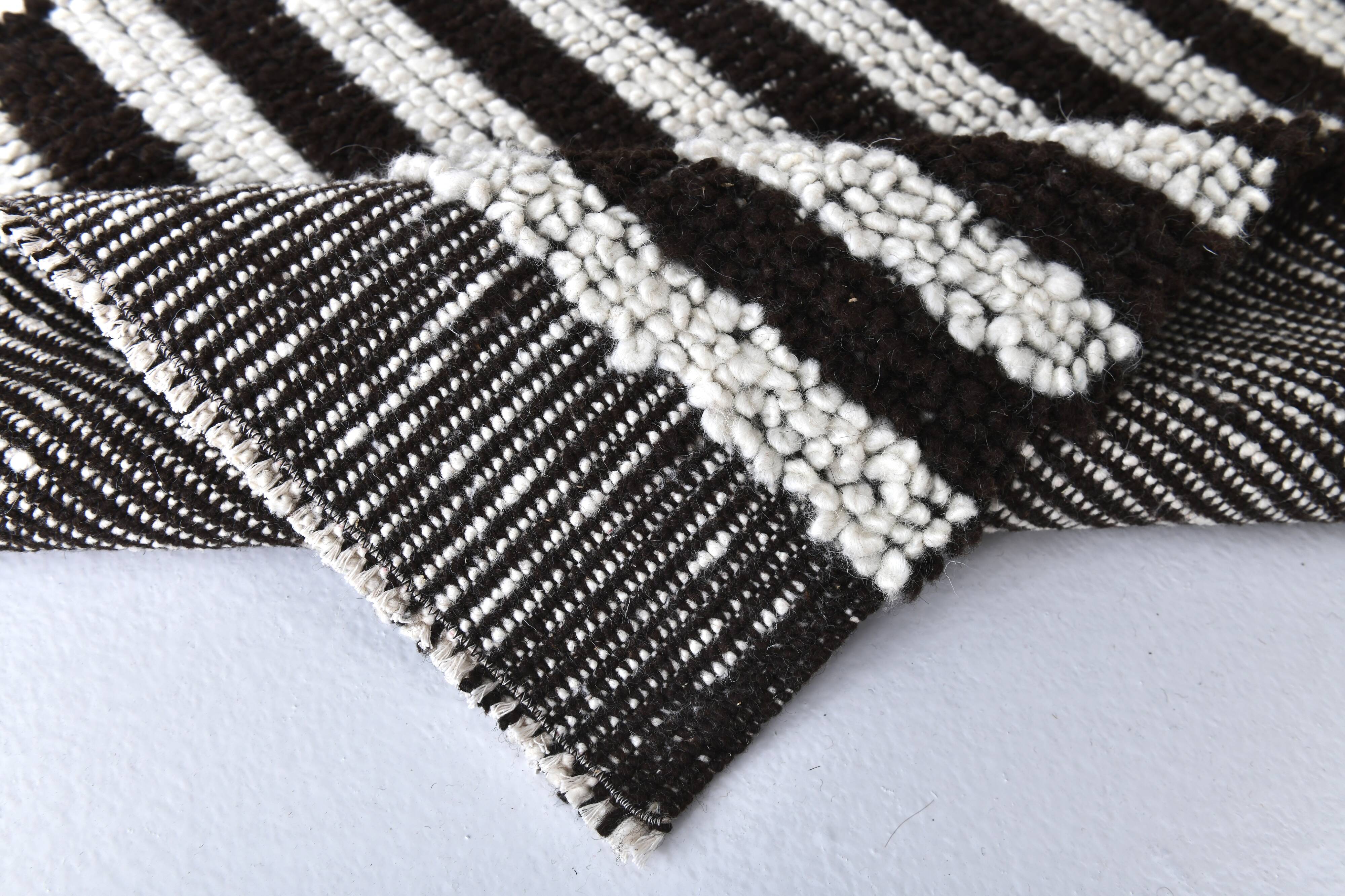 2x9 Brown White Striped Runner Rug, 69x289Cm SK 242096
