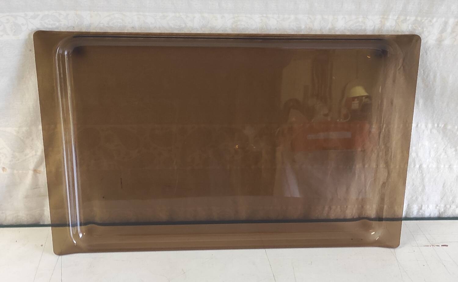 Serving tray in smoked plexiglass - 1970s