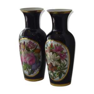paire de vases en porcelaine