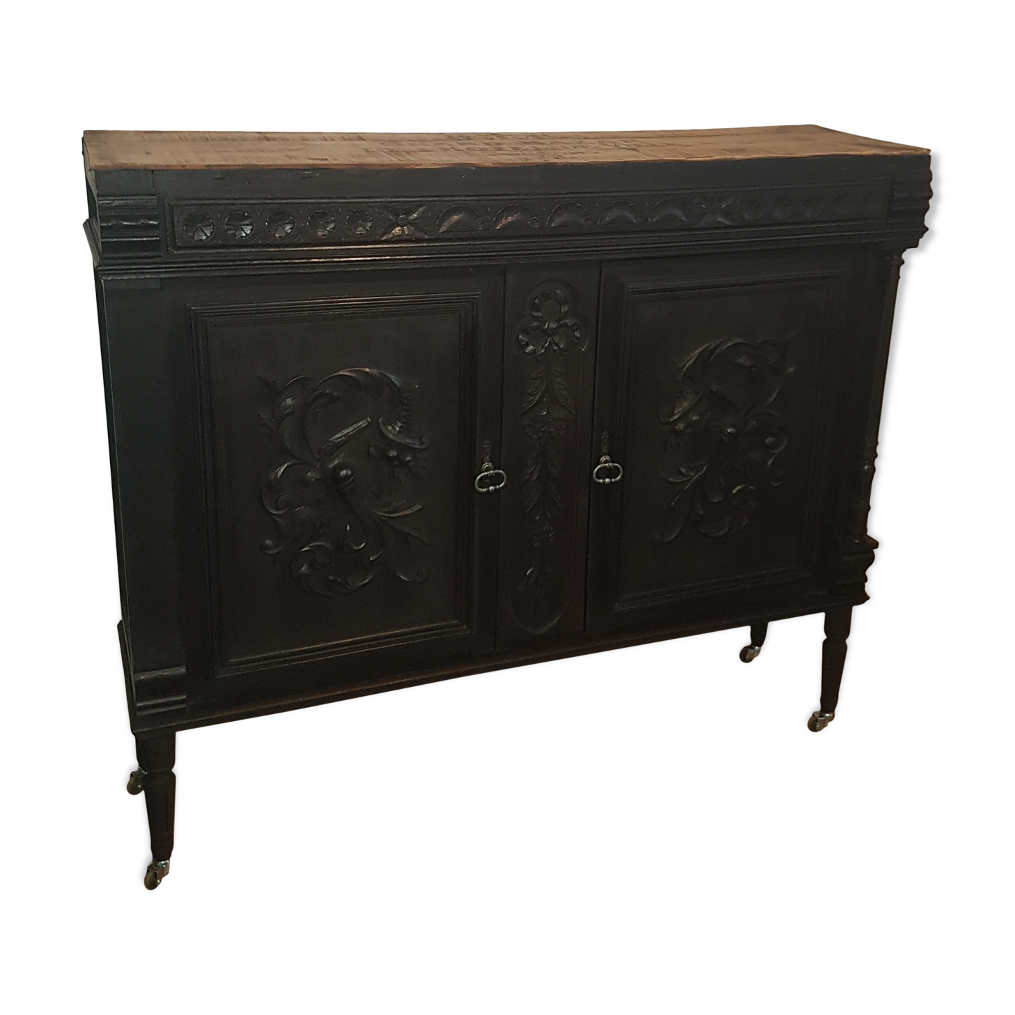 Entrance furniture