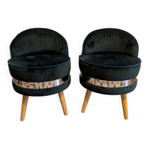 chaises en bois et velours