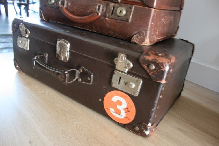 Set of 3 vintage suitcases