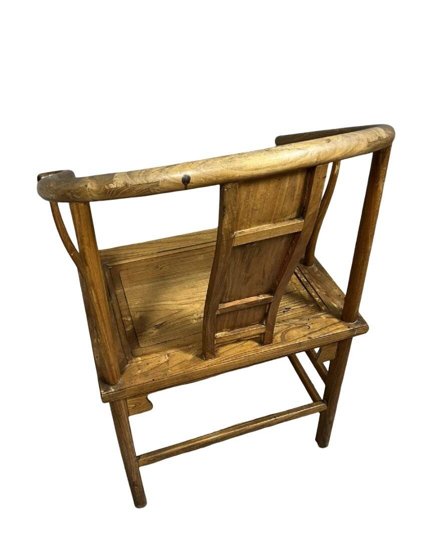 China 20th century: Horseshoe-shaped armchair in natural wood