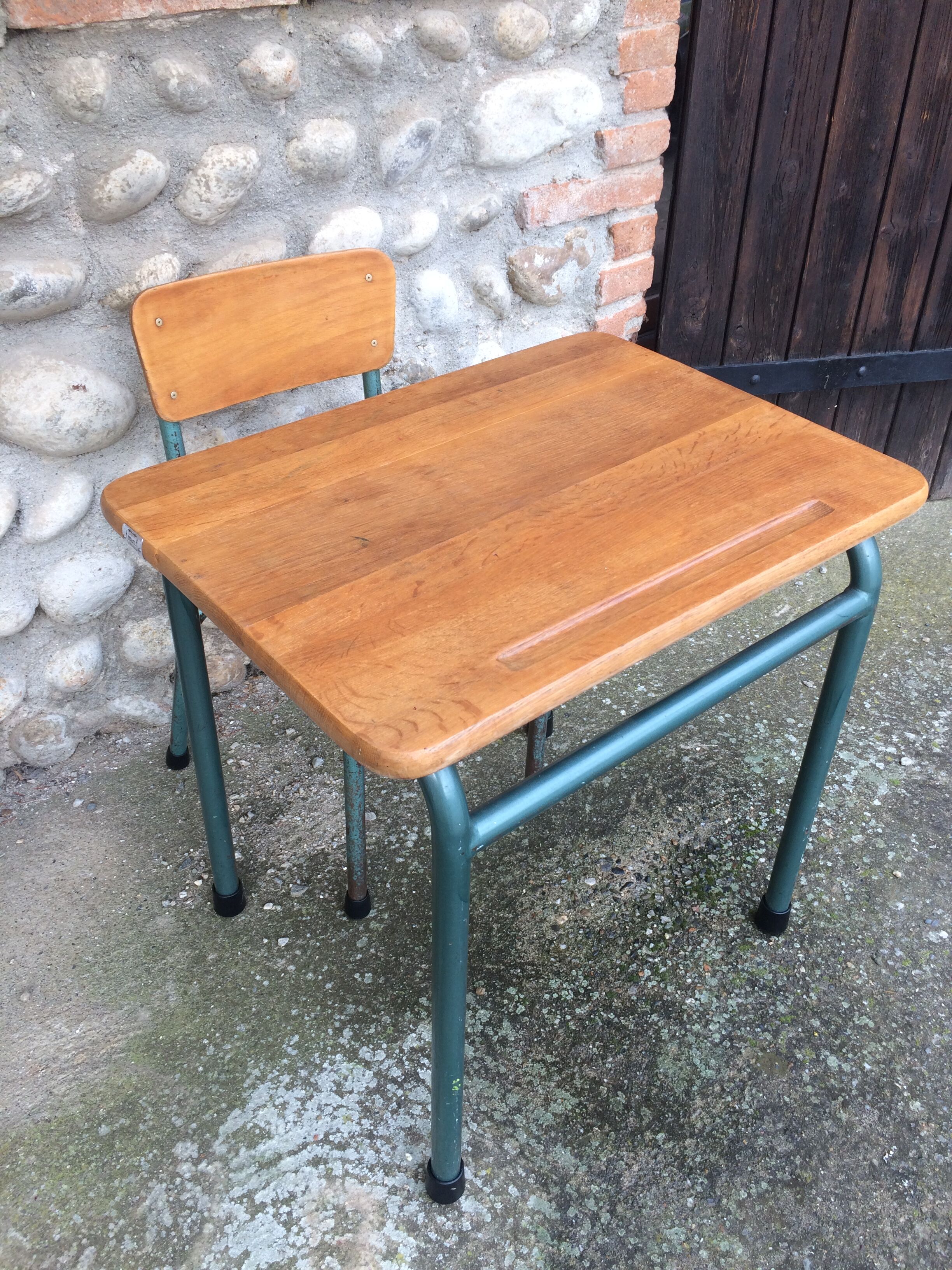 Kindergarten desk and chair