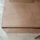 Pull out tables in plexiglas
