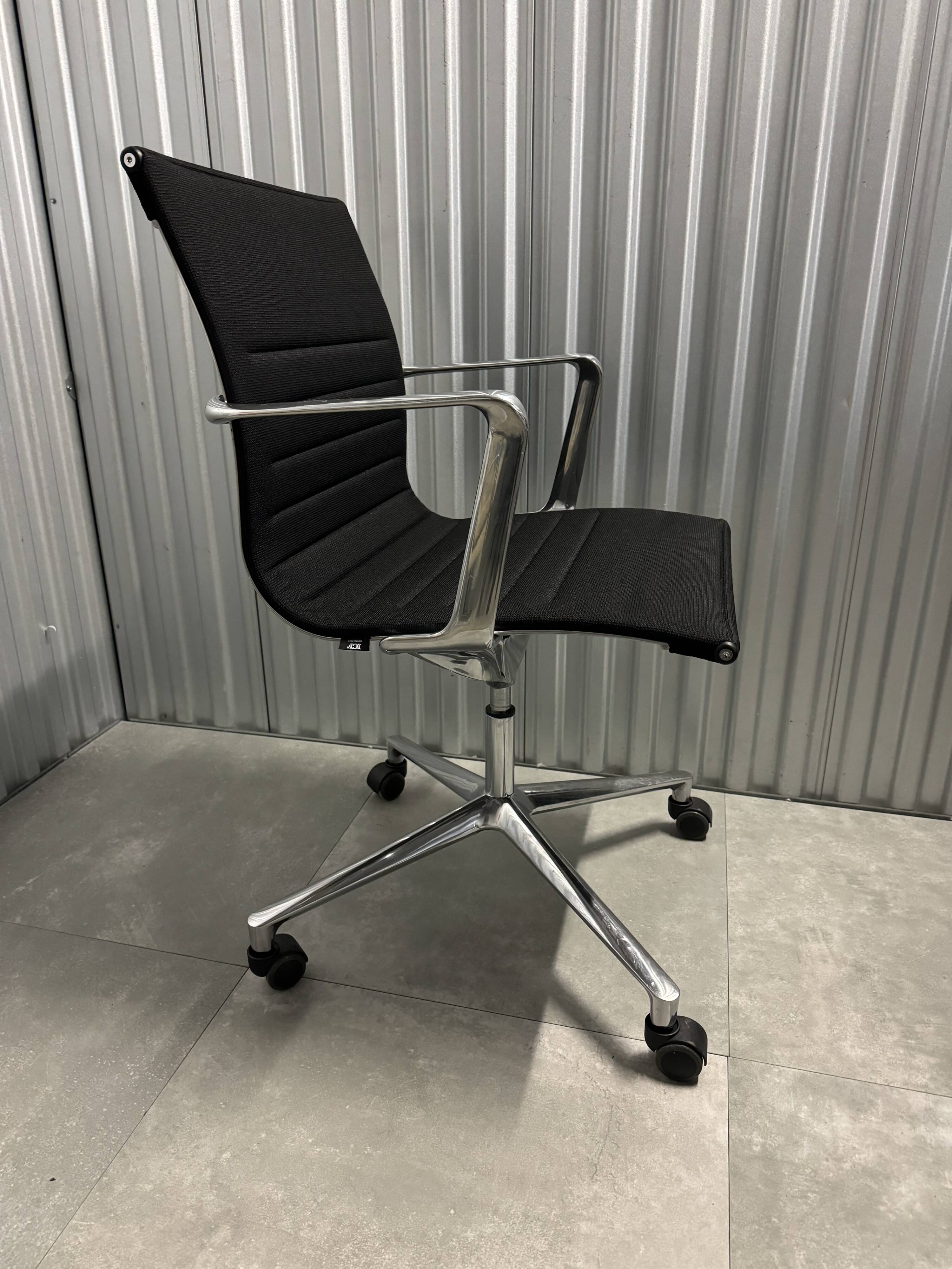 Icf office chair una chair black fabrics