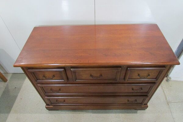 Mahogany trimmer chest of drawers, 5 quality drawers