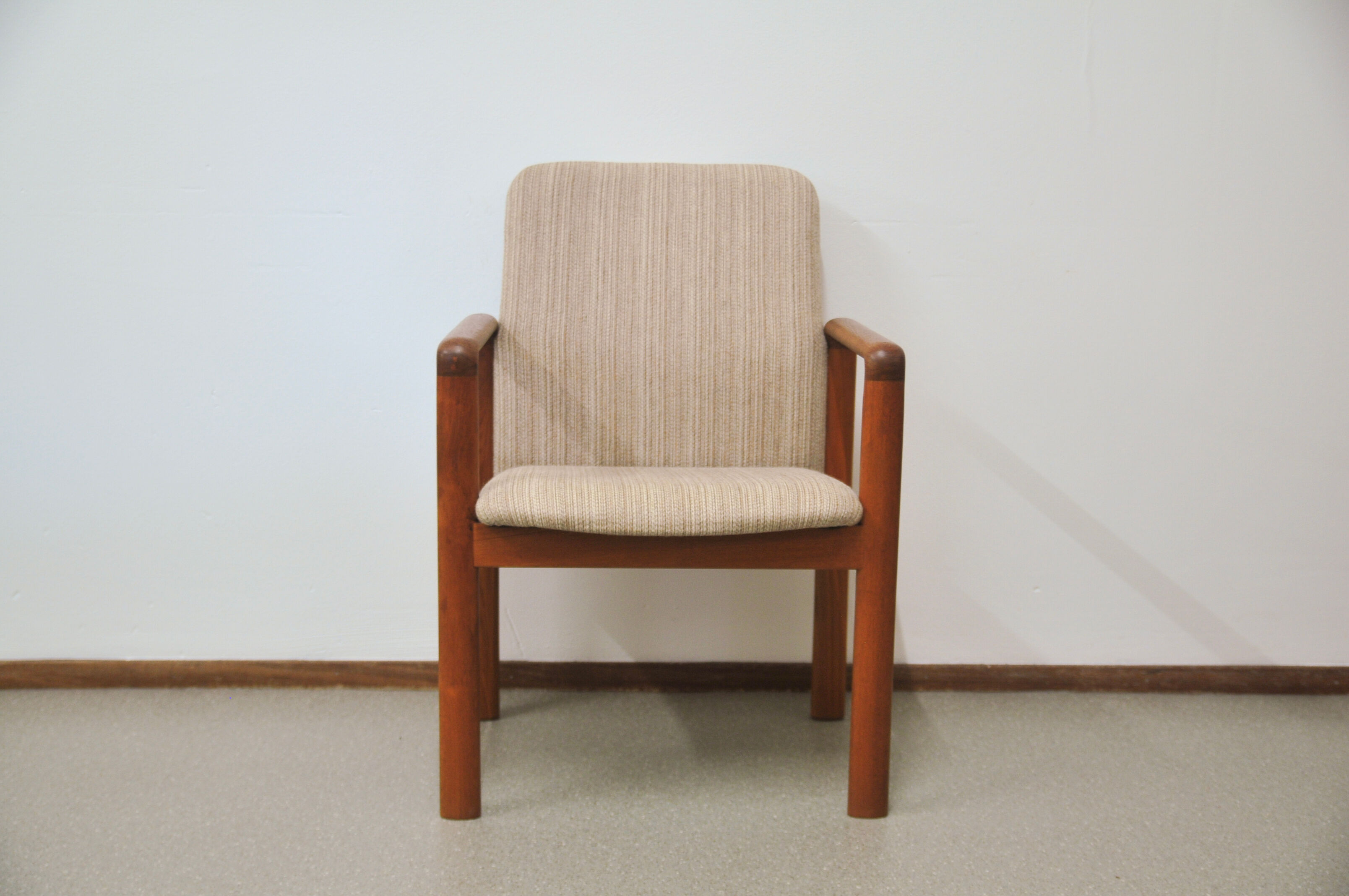 Danish vintage chair by Dyrlund