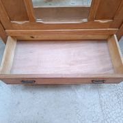 Vintage Parisian wardrobe - bonnetière