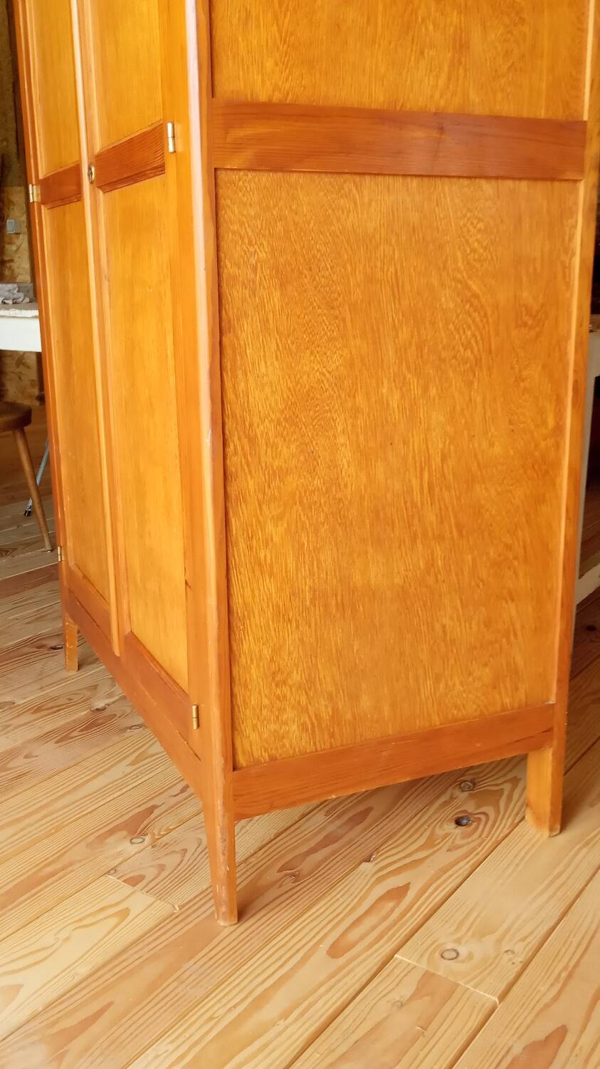 1950s Parisian wardrobe