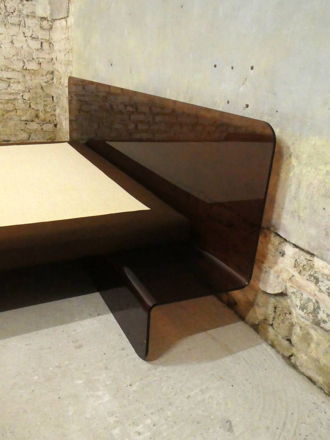 Plexiglass bed by Bernard Govin for Dunlopillo, 1970