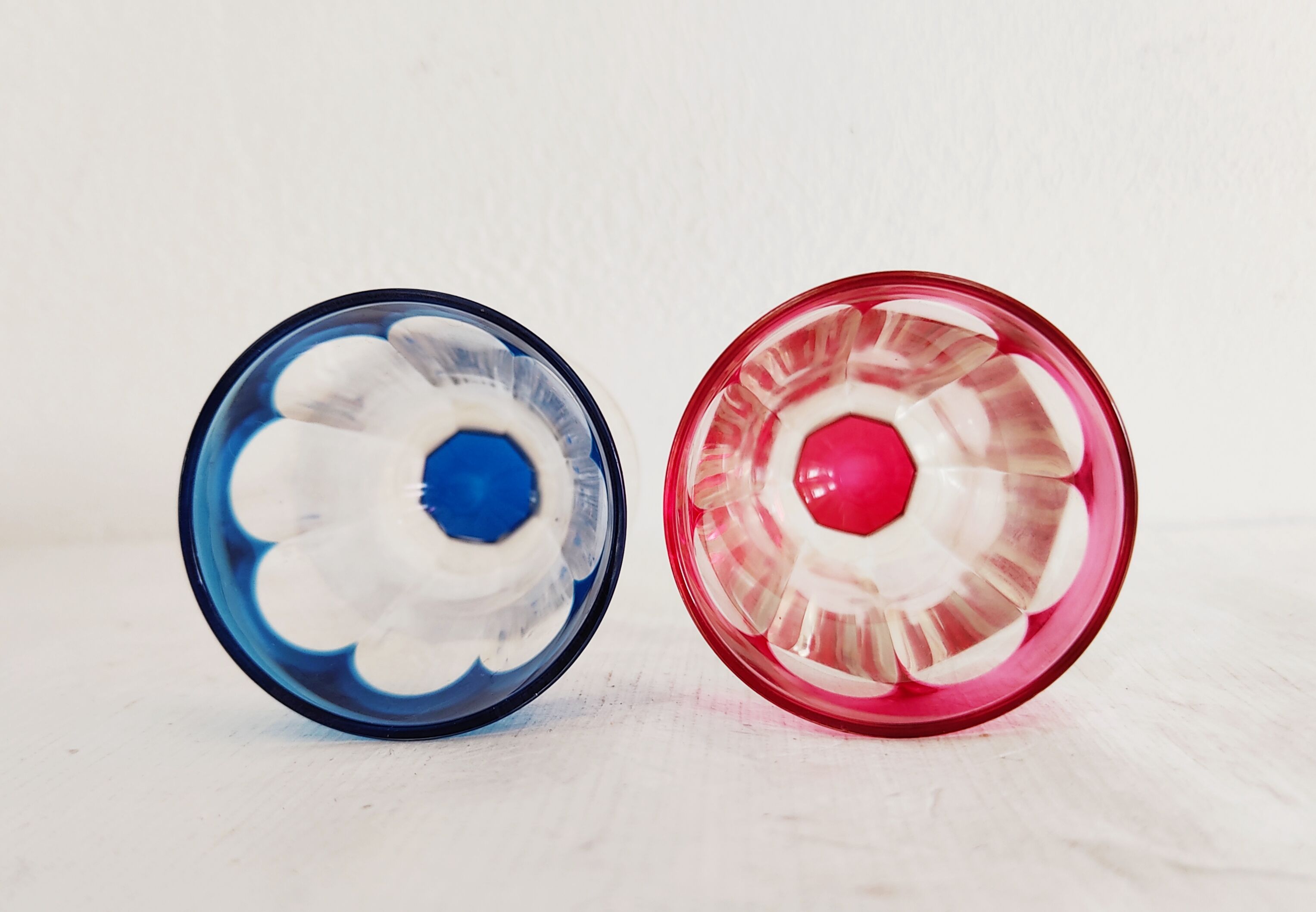 Set of 2 cut crystal liqueur glasses