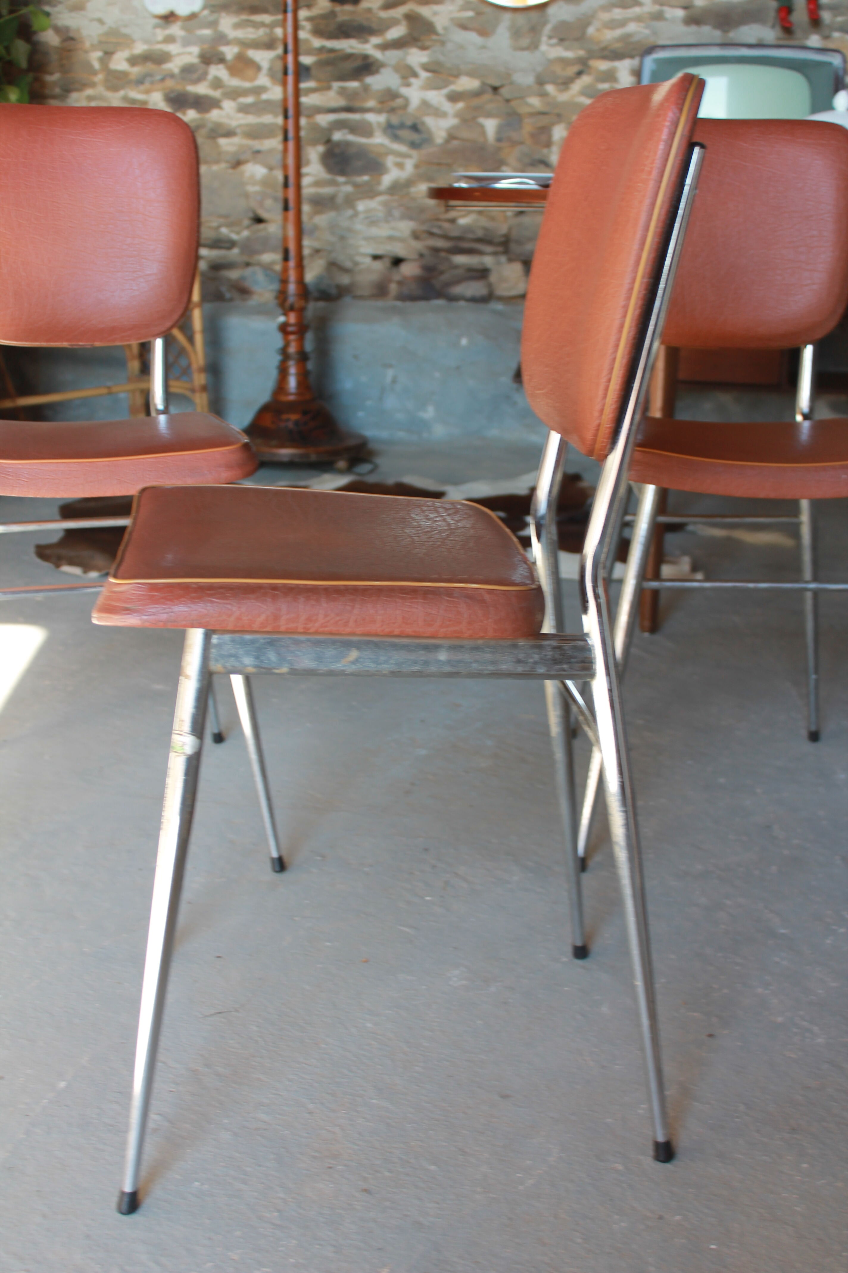 6 vintage chairs