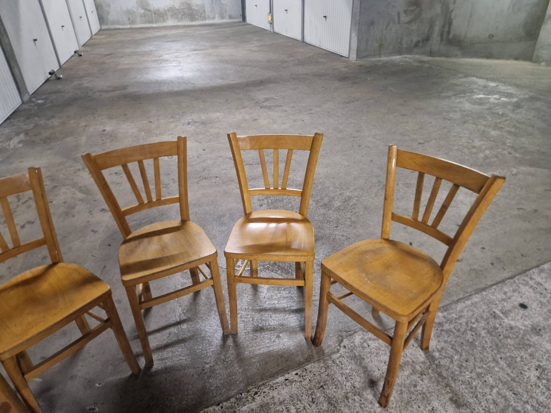 Lot de 5 chaises bistrot
