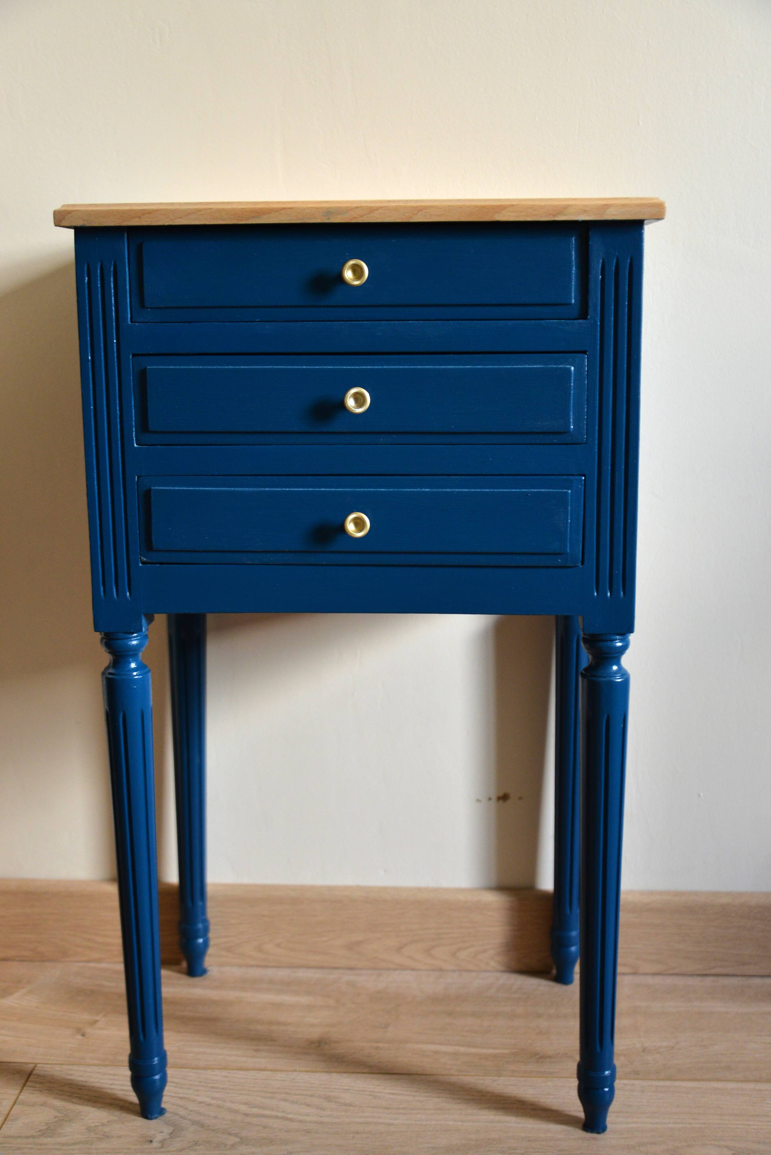 Table de chevet vintage luna — pièce unique
