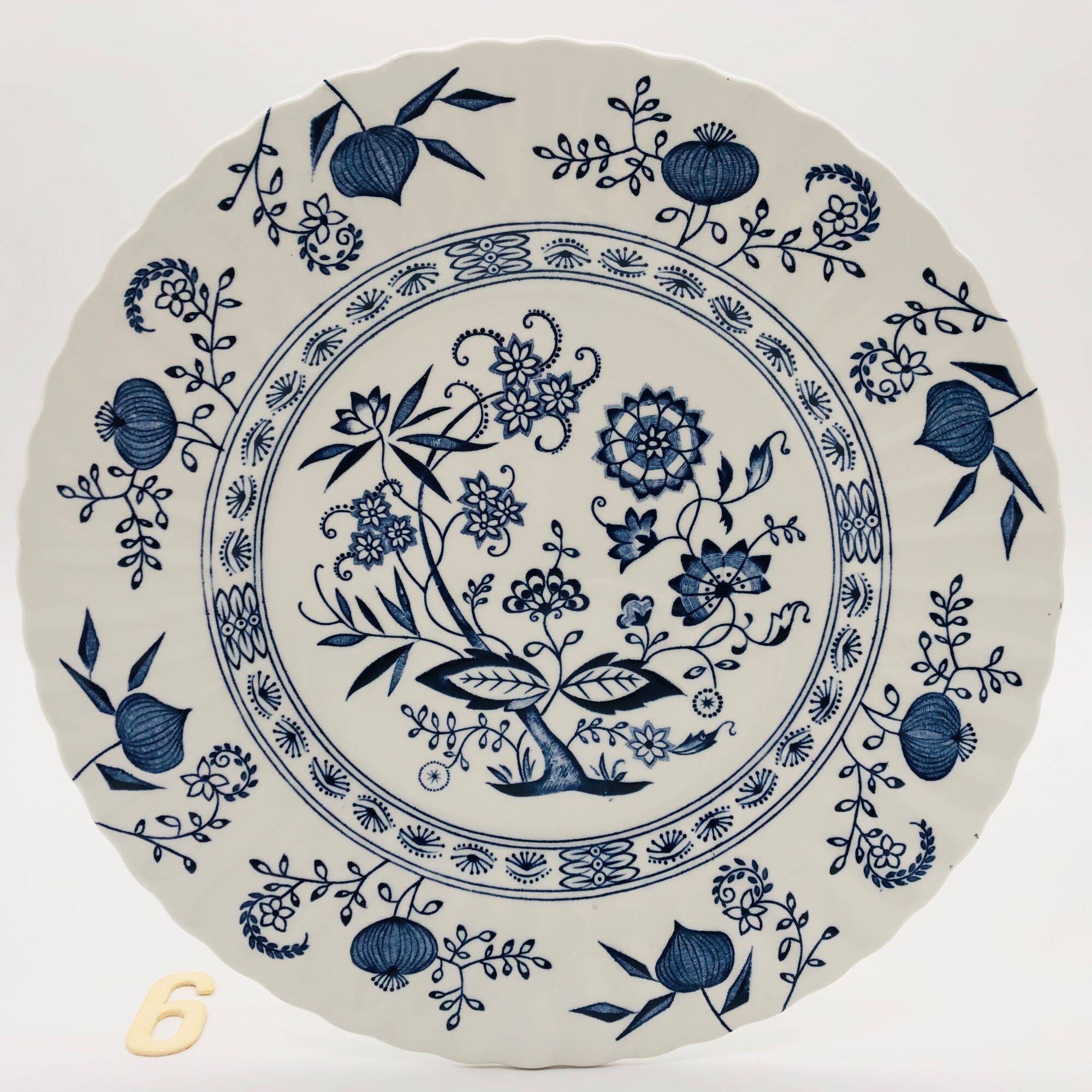 6 Dinner plates, J & G Meakin Classic White Blue Nordic.
